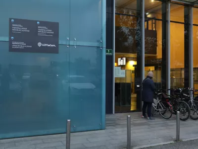 Padec po&scaron;iljk malih vrednosti