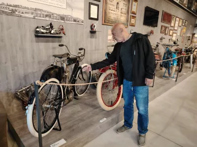 Muzej Motorjev INdian VrankoRazstavljeni so samo originalni motorji Indian, tudi eden prvih Indian Camelback letnik 1904 / Foto: Mojca Marot