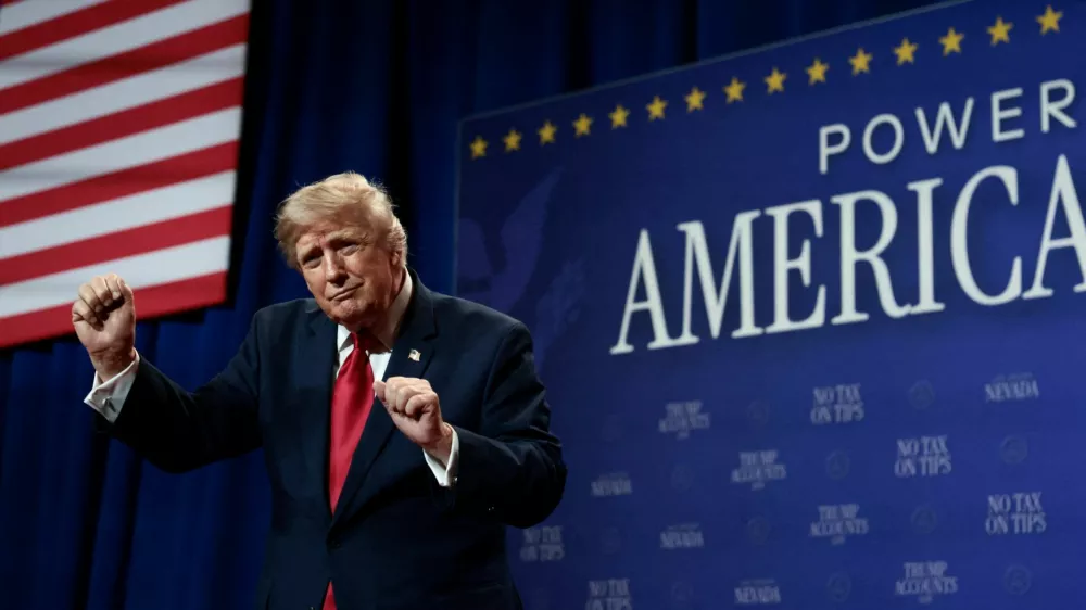 U.S. President Donald Trump gestures after delivering remarks at Red Rock Casino Resort Spa in Las Vegas, Nevada, U.S., August 5, 2026. REUTERS/Evelyn Hockstein   TPX IMAGES OF THE DAY