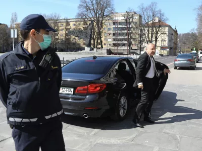 minister za finance Andrej &Scaron;ircelj (SDS)- 17.03.2020 - Svet za nacionalno varnost (SNAV) se je v izrednih razmerah preoblikoval v Državni operativni &scaron;tab obrambe &ndash; sprejemanje ukrepov za preprečevanje &scaron;irjenja okužb s koronavirusom - Koronavirus COVID-19 v Sloveniji &ndash; epidemija &ndash;- //FOTO: Luka Cjuha