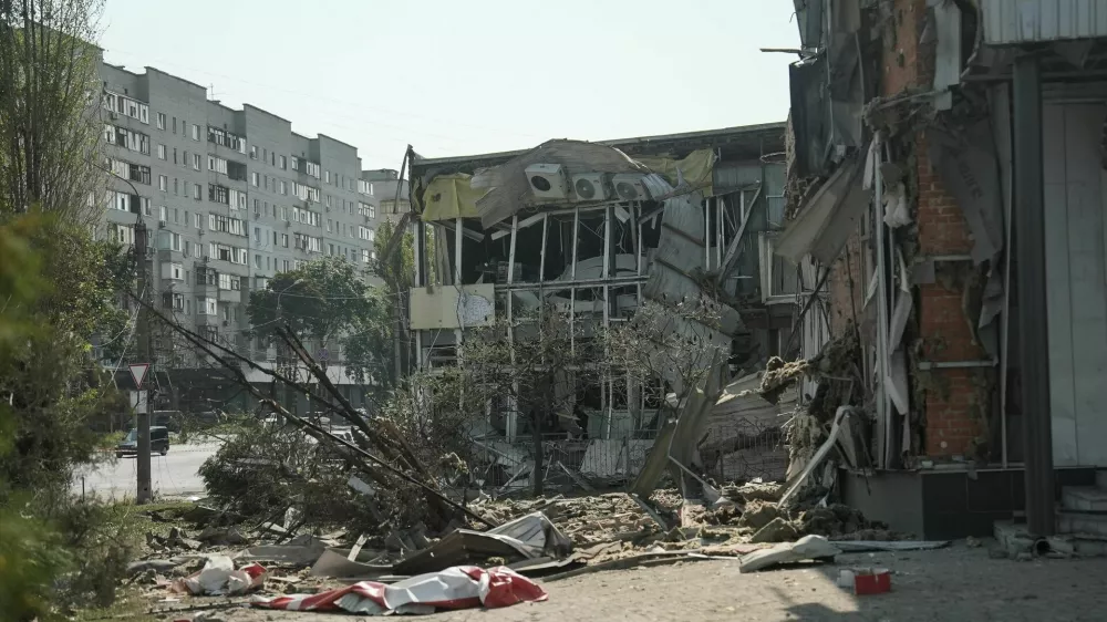 A shopping mall hit by a Russian air strike, amid Russia's attack on Ukraine, in Sumy, Ukraine, August 6, 2026. REUTERS/Stringer