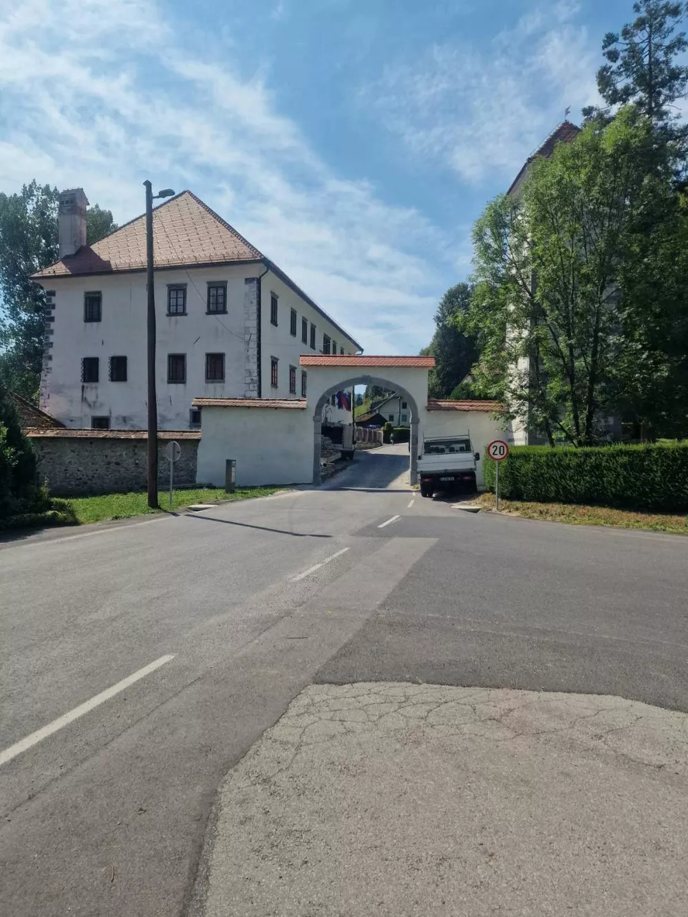 Občina Dobrova Polhov Gradec