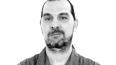 Gregor Butala- Redakcija Dnevnik 2024 - portreti za komentarje in kolumne - kolumnisti - komentatorji &ndash; novinarji - portret //FOTO: Luka Cjuha
