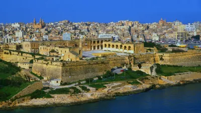 Malta,Silema, 07.12.19889 island photos Malta photo: view of Fort Manoel [automated translation] [XPAEXPORTID002010]