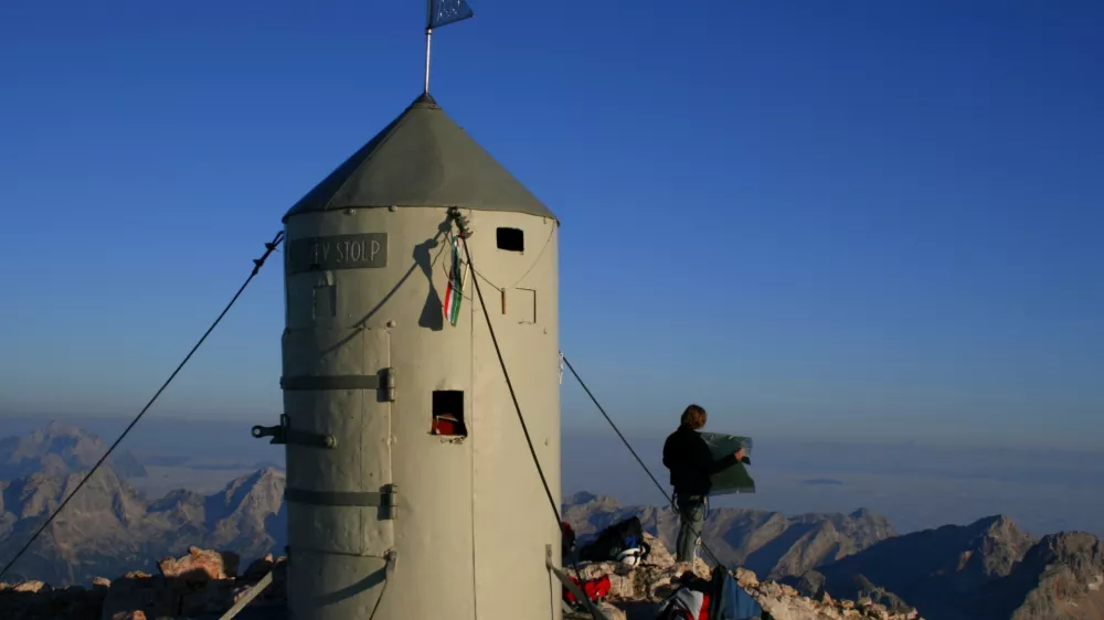 Triglav je prerasel okvir najvi&scaron;je slovenske gore in je eden osrednjih simbolov slovenskega naroda, države in kolektivne identitete. Foto: Manca Ogrin