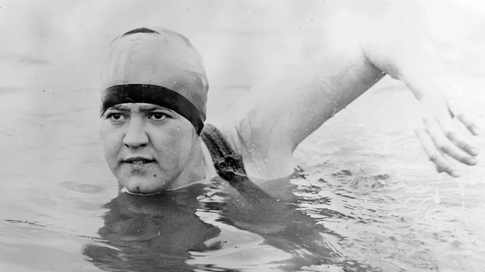  Ameri&scaron;ka plavalka Gertrude Ederle, hči nem&scaron;kega mesarja iz New Yorka, se je zapisala v zgodovino kot prva ženska, ki ji je uspelo preplavati nevarni Rokavski preliv. Foto: profimedia