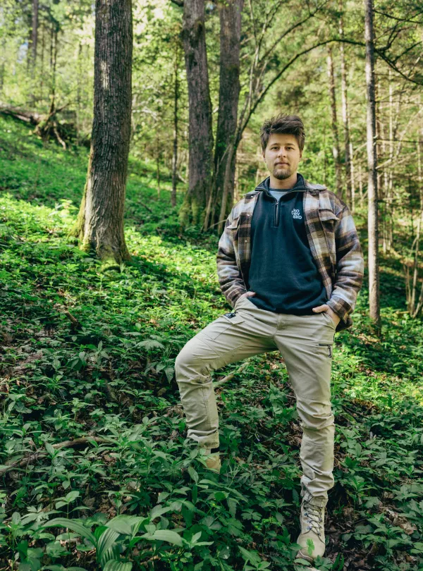Gal Hočevar delo vodnika opravlja že dve leti. Foto: Ur&scaron;ka Pečnik / Kočevsko 