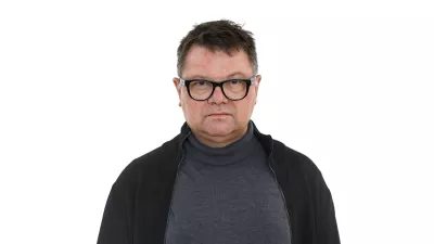Miha &Scaron;tamcarZA ONLINE - Redakcija Dnevnik 2024 - portreti za komentarje in kolumne - kolumnisti - komentatorji &ndash; novinarji - portret //FOTO: Luka Cjuha / Foto: Luka Cjuha
