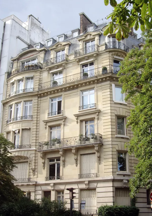 Zadnje bivali&scaron;če Marie Callas na Avenue Georges Mandel 36 v Parizu, kjer so jo na&scaron;li mrtvo. / Foto: Wikipedija