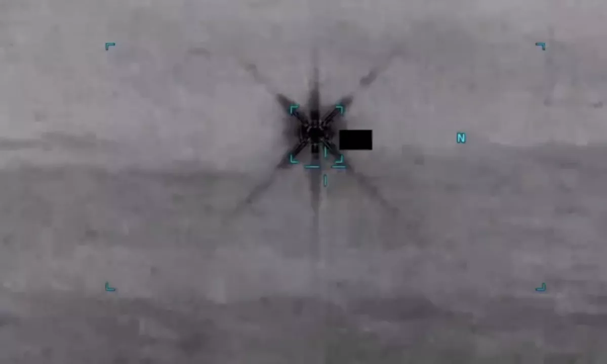 Pilot ostal brez besed, nad Afganistanom je videl 152-metrski trikotnik brez luči