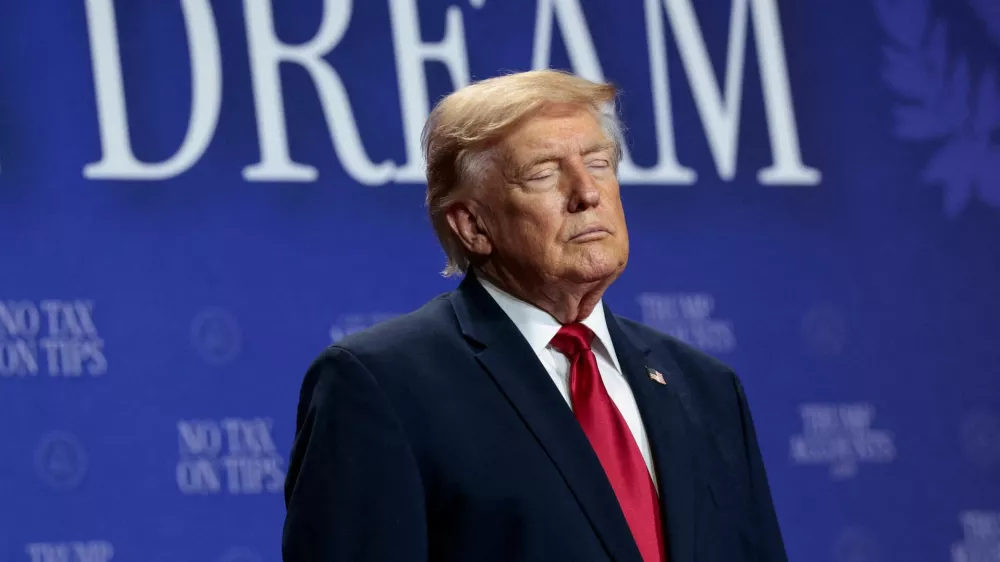 FILE PHOTO: U.S. President Donald Trump arrives to deliver remarks at Red Rock Casino Resort Spa in Las Vegas, Nevada, U.S., August 5, 2026. REUTERS/Evelyn Hockstein/File Photo