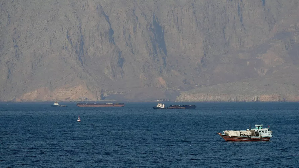 FILE PHOTO: Ships and tankers in the Strait of Hormuz off the coast of Musandam, Oman, April 18, 2026. REUTERS/Stringer//File Photo/File Photo
