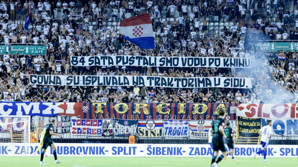 Torcida, Hajduk Split, Istra 1961, Poljud 