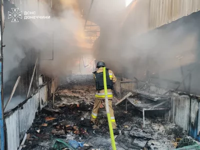 In this photo provided by the Ukrainian Emergency Service, firefighters put out a fire following a Russian air attack in Kramatorsk, Ukraine, Monday, Aug. 10, 2026. (Ukrainian Emergency Service via AP)
