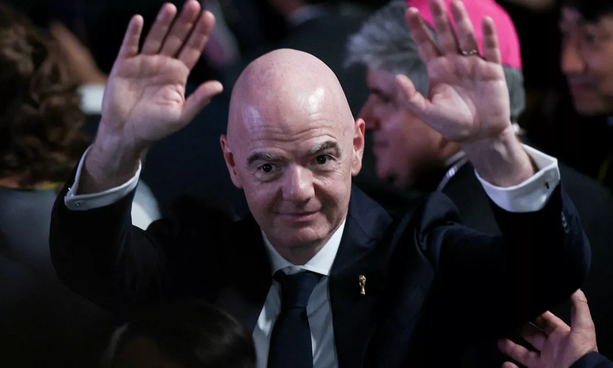 Opravičilo Infantina ni zaleglo: Uefa, Concacaf in AFC znova nad predsednika Fife