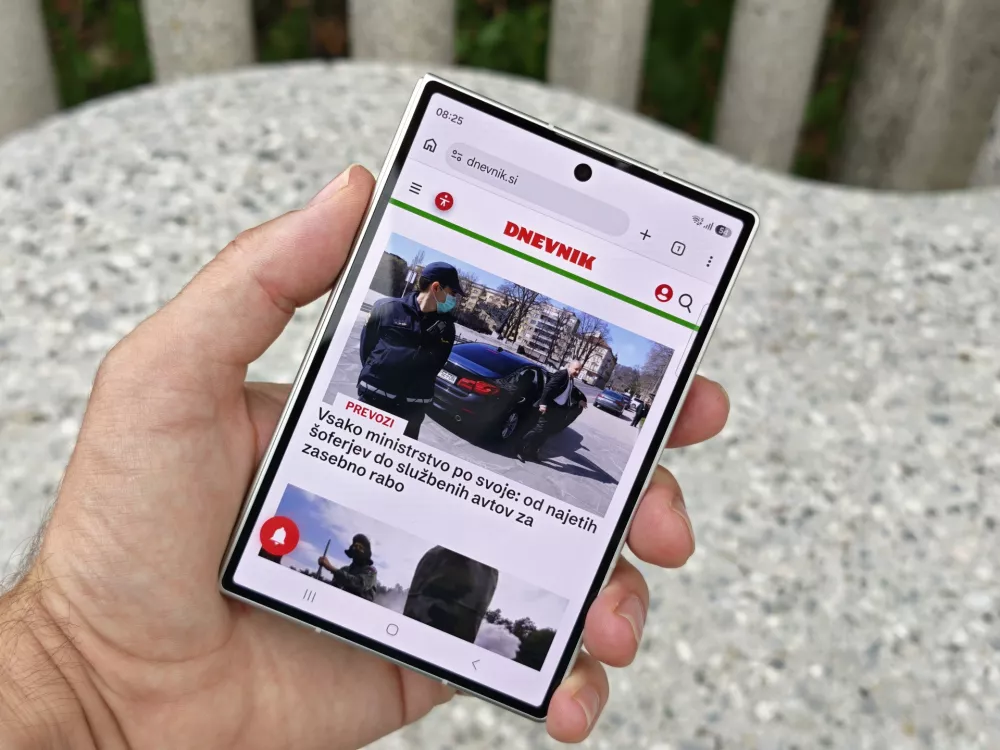 Samsung galaxy z fold 8.