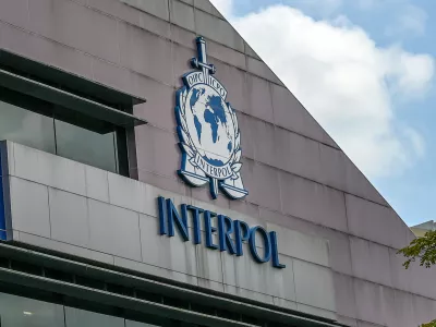 Interpol povezuje policije domala vse držav na svetu.