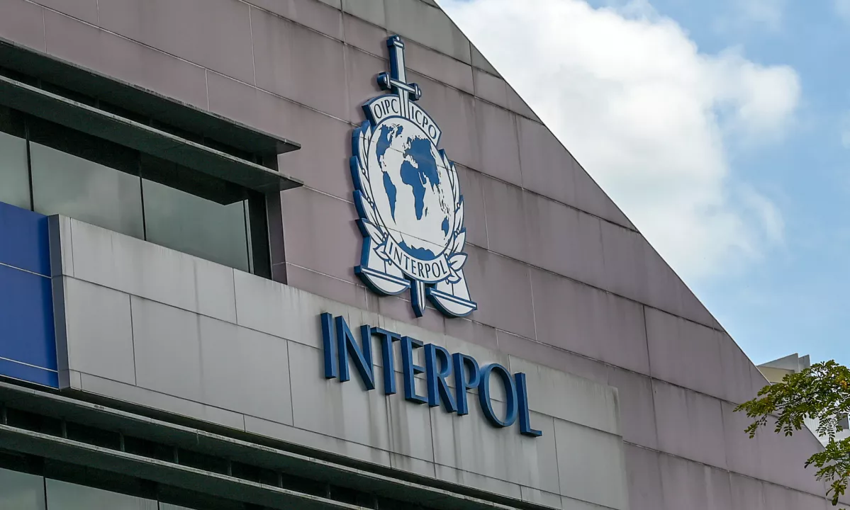 Po aretaciji domnevnega tihotapca droge na seznamu Interpola še dva Slovenca