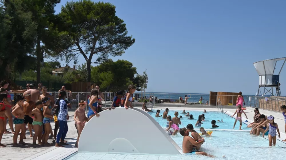 plaža Žusterna, prenovljen bazenček