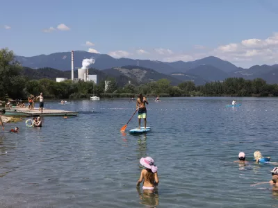 - kopalci &ndash; kopanje - Te&scaron; 6 - Pregled leta 2022- 04.08.2022 &ndash; Velenje &ndash; Velenjska plaža - jezero //FOTO: Luka Cjuha