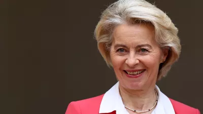 European Commission President Ursula von der Leyen arrives for a meeting with French President Emmanuel Macron (not seen) at the Elysee Palace in Paris, France, February 5, 2026. REUTERS/Abdul Saboor