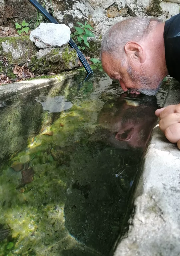 Trboveljčan na&scaron;el svoj raj nad oblaki: nekdanji miličnik je danes gorski pastir