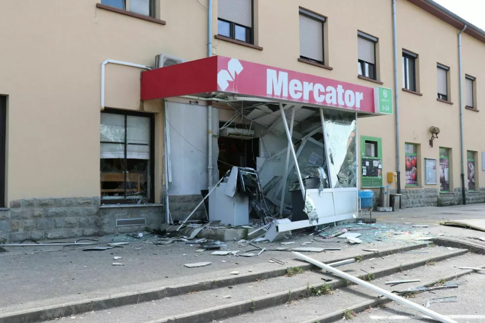 Na območju koprske policijske uprave so obravnavali več napadov na bankomate.