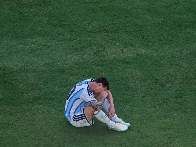 Argentina's Lionel Messi (10) reacts after the World Cup final soccer match between Spain and Argentina in East Rutherford, N.J., near New York, Sunday, July 19, 2026. (AP Photo/Matt Rourke)