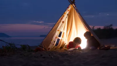 Ko smo bili otroci, se nam je vse zdelo malce bolj čarobno. / Foto: Istock