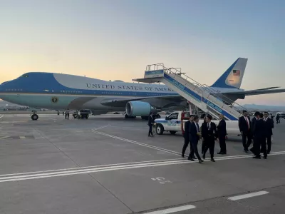 FILE PHOTO: A catering truck is parked on the other side of Air Force One, before U.S. President Donald Trump's departure from Ankara en route to Washington after his participation in the NATO leaders' summit, at Ankara Esenboga Airport in Ankara, Turkey, July 8, 2026. REUTERS/ABC-TV/Pool/File Photo