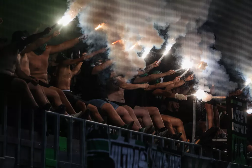 - navijači, bakle, Green Dragons,- 18.07.2026. - Nogomet 1. liga Telemach, 1. krog, NK Olimpija - NK Bravo.//FOTO: Boja Velikonja