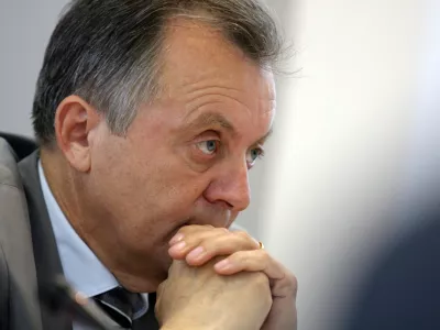 v.d. Generalni direktor RTV Slovenija Anton Guzej- Programski svet RTV Slovenija, seja na kateri so obravnavali aktualno problematiko RTVS, politiko ogla&scaron;evanja v programih RTVS, informacijo o programsko produkcijskem načrtu za leto 2011 in digitalizacijo programov, imenovali pa so tudi generalnega direktorja RTV Slovenija;///FOTO: Luka Cjuha