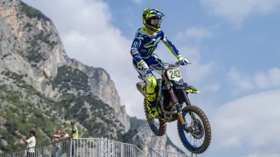 Tim Gajser je v Italiji nastopal v barvah znanega italijanskega motorista. Foto: Yamaha / Foto: Yamaha