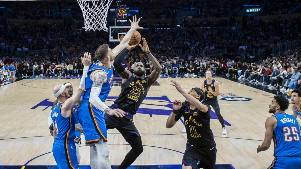 LA Lakers so postavili nov poslovni rekord. Ameri&scaron;ki trg ta trenutek določa trende tudi drugod po svetu. / Foto: Profimedia
