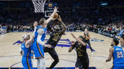 LA Lakers so postavili nov poslovni rekord. Ameri&scaron;ki trg ta trenutek določa trende tudi drugod po svetu. / Foto: Profimedia