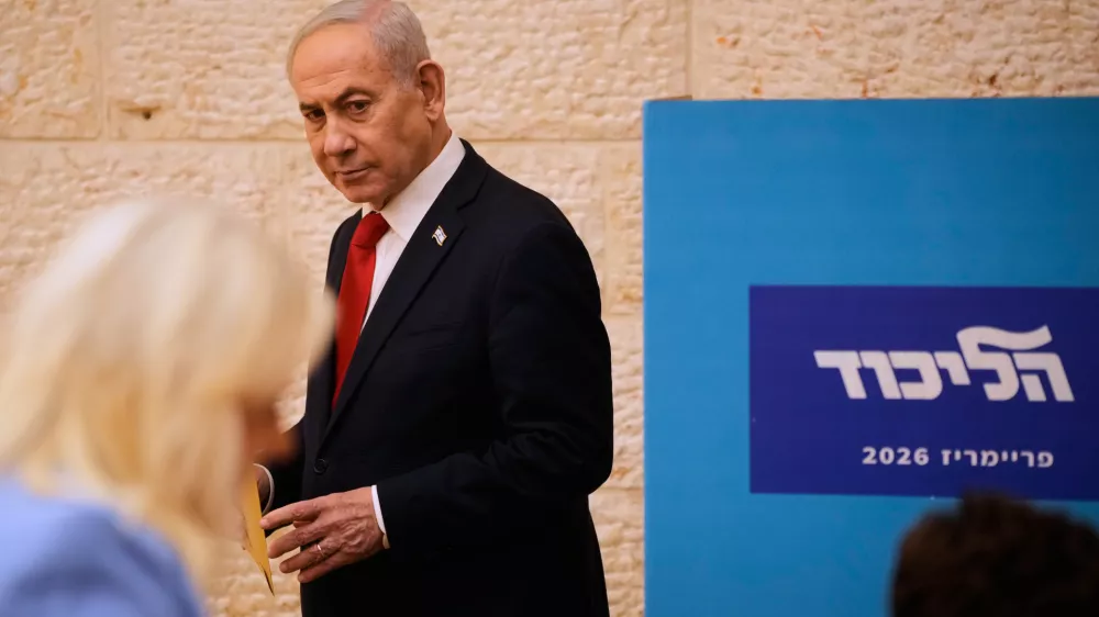 Israeli Prime Minister Benjamin Netanyahu, casts his ballot in his Likud party primary elections ahead of Israel's general election in October, in Jerusalem, Monday, Aug. 17, 2026. (AP Photo/Ohad Zwigenberg, Pool)
