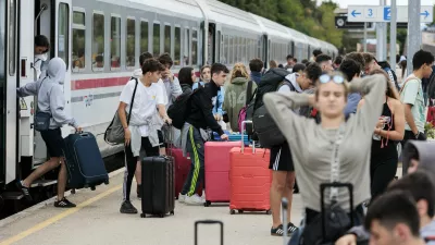 08.07.2022., Split - Brzi vlak iz Osijeka s dvadeset minuta zakasnjenja stigao je na splitski zeljeznicki kolodvor. Photo: Miroslav Lelas/PIXSELL / Foto: Miroslav Lelas/pixsell