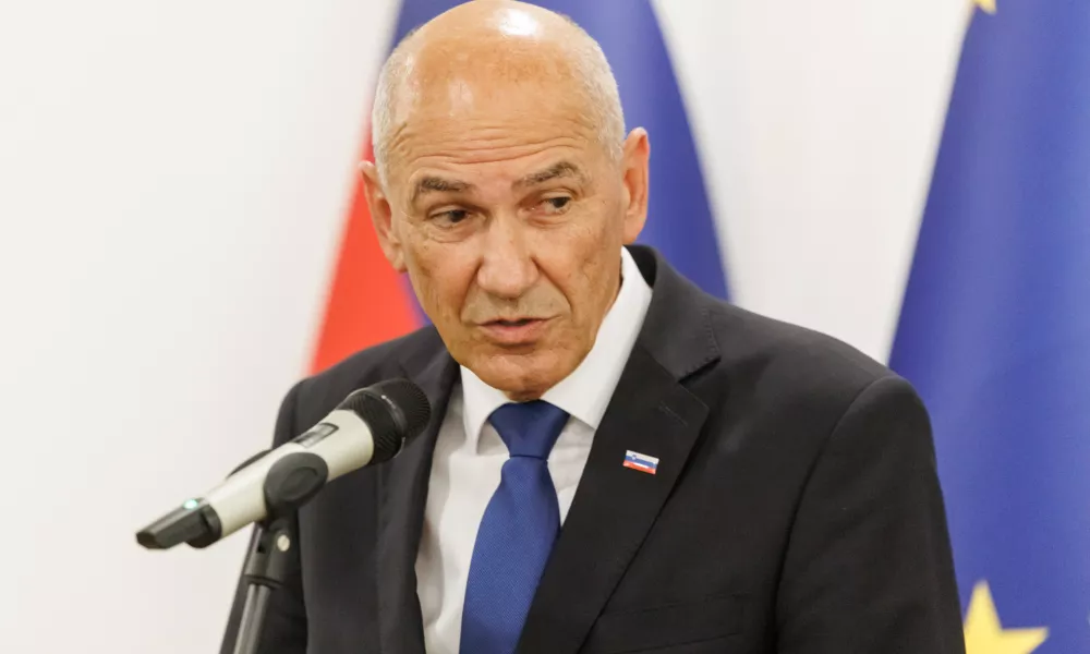 Ljubljana, vlada.Konstitutivna seja strateskega sveta za gospodarstvo.Predsednik vlade Janez Jansa.