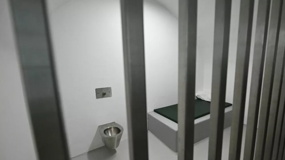 A prison cell in the building where Adolf Hitler was born, which has been converted into a police station by Austria's government in hopes of preventing it from serving as a place of &zwnj;pilgrimage for neo-Nazis, in Braunau am Inn, Austria, July 16, 2026. REUTERS/Angelika Warmuth