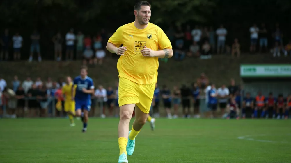 Niklas Sule, Tiefenbach, nayern, borussia
