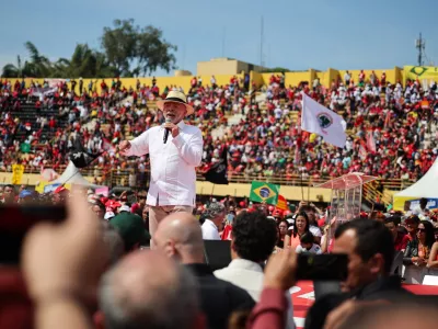 Brazilian President Luiz Inacio Lula da Silva launches his re-election campaign at Primeiro de Maio Stadium in Sao Bernardo do Campo, Brazil, August 16, 2026. The stadium, formerly known as Vila Euclides, was the site of the mass metalworkers' assemblies led by Lula during the landmark 1979 and 1980 strikes. REUTERS/Adriano Machado