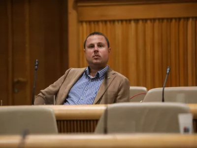 - Žan Mahnič, poslanec SDS,- 01.06.2026. - Zasli&scaron;anja kandidatov za ministre 4. vleda Janeza Jan&scaron;e pred parlamentarnimi odbori v DZ RS.//FOTO: Bojan Velikonja