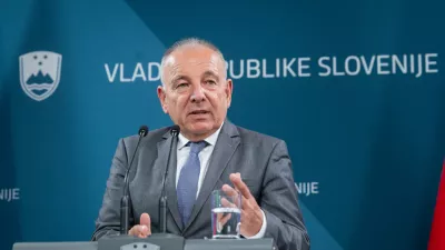 Ljubljana, vlada.Izjava ministra za finance Andreja Sirclja o predlogu zakona o nacionalnem demografskem skladu.Minister za finance Andrej Sircelj.