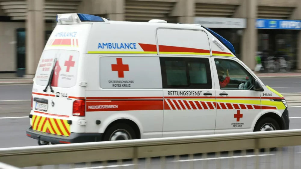 Red Cross Ambulance (Upper Austria),Image: 636136303, License: Royalty-free, Restrictions:, Model Release: no 