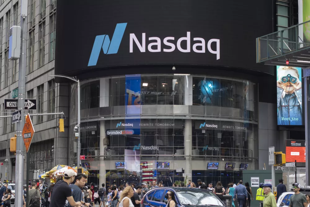 Imel je sila dober sloves, zato so mu mnogi verjeli. Navsezadnje je bil skorajda sinonim za borzo Nasdaq, Sam pa je tudi vedel, kako manipulirati z bogata&scaron;i. / Foto: Istock