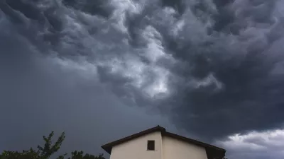 Po koncu vročine naj bi preobrat znova prinesel nevihte, morda celo s točo. Slika je simbolična.