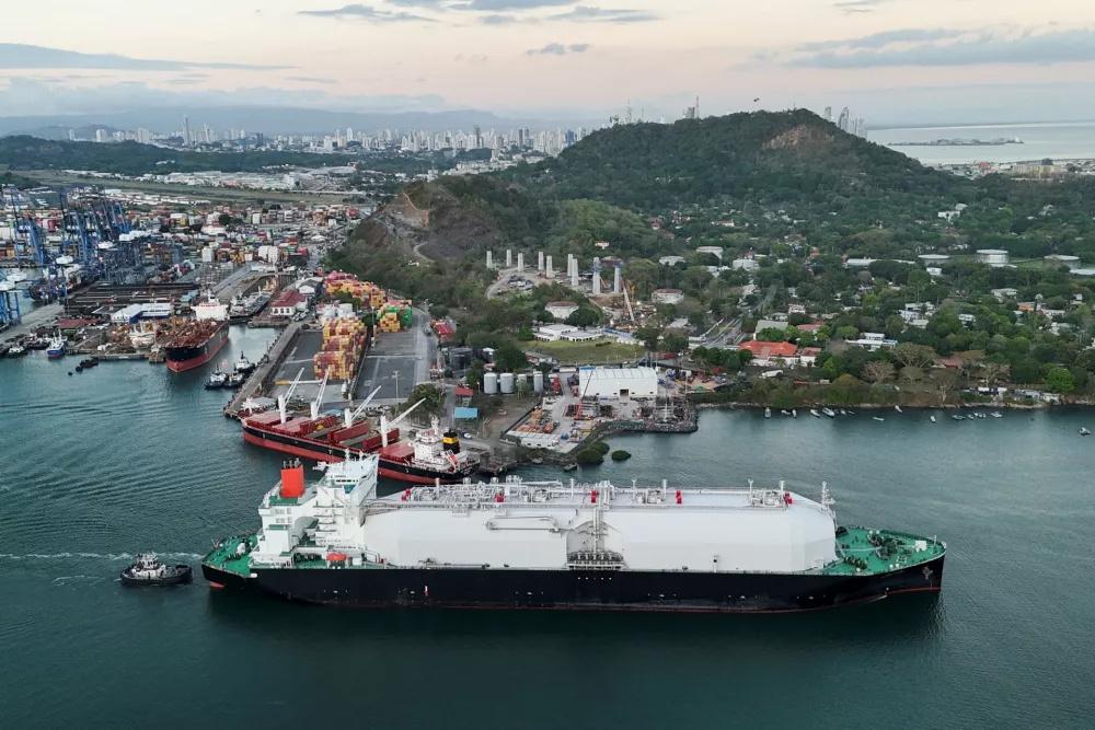 FILE PHOTO: A drone view shows the Bahamas‑flagged LNG tanker Nohshu Maru sailing through the Panama Canal, in Panama City, Panama, March 24, 2026. REUTERS/Enea Lebrun/File Photo