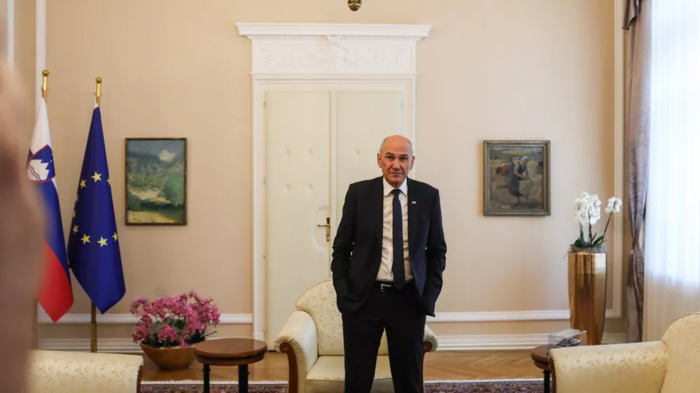 - Janez Ivan Jan&scaron;a, Predsednik Vlade RS,- 17.06.2026. Sprejem 16. Vlade Republike Slovenije pri Predsednici Republike Slovenije Nata&scaron;i Pirc Musar.//FOTO: Bojan Velikonja