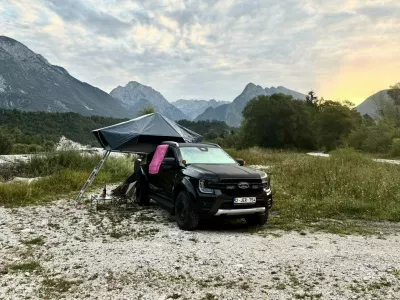 Bovec poka po &scaron;ivih: turizem brez nadzora potiska domačine na rob