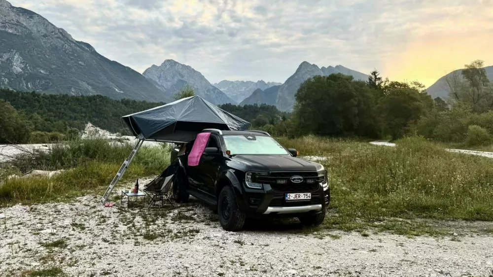 Bovec poka po &scaron;ivih: turizem brez nadzora potiska domačine na rob